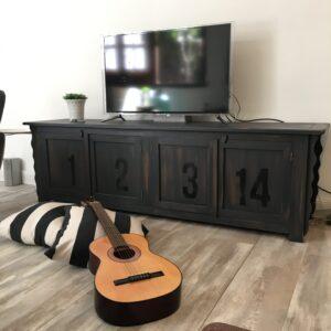 mueble-TV-vintage-industrial