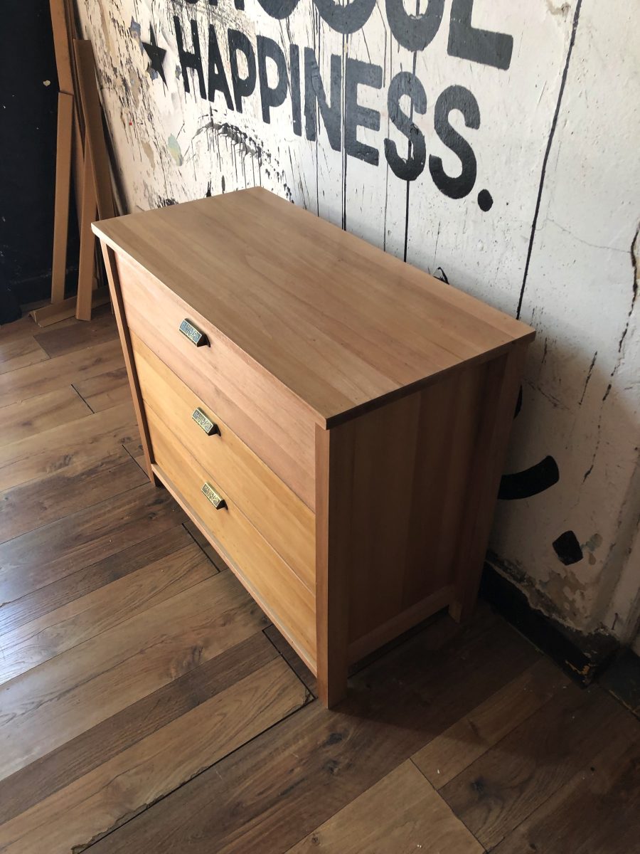 Mesa de luz grande Madera Maciza Alamo