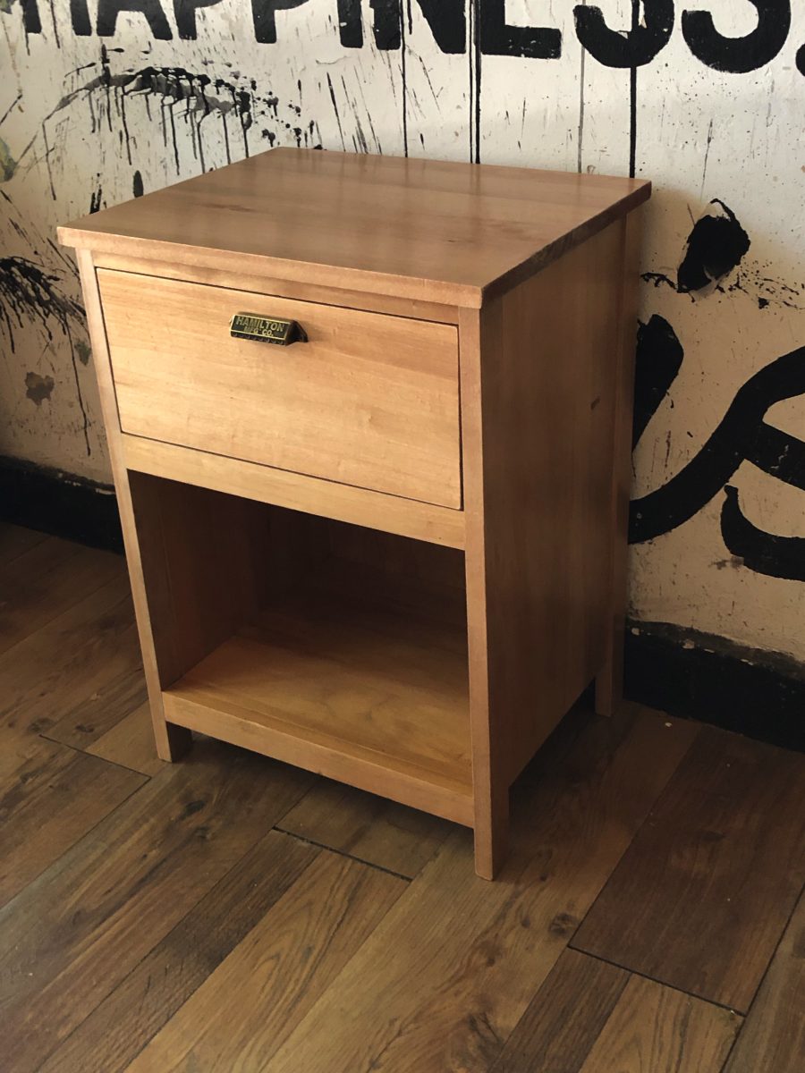 Mesa de luz de 1 cajon